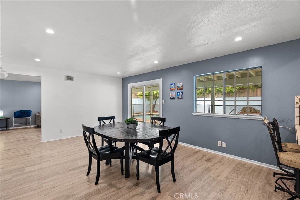 9245 Geyser Avenue Property Photo 13