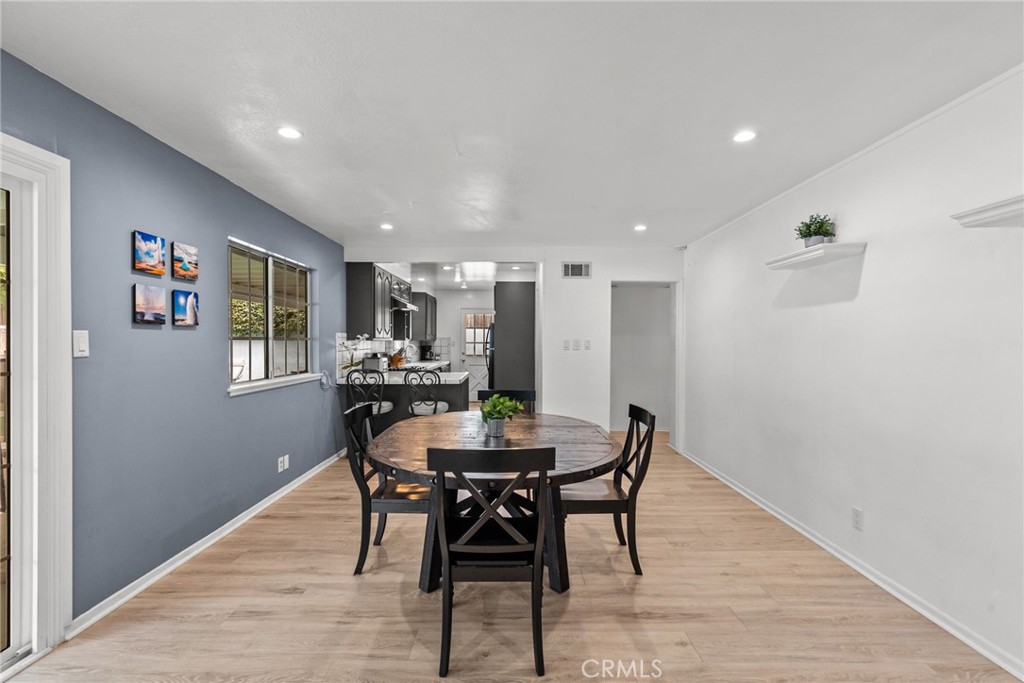 9245 Geyser Avenue Property Photo 15