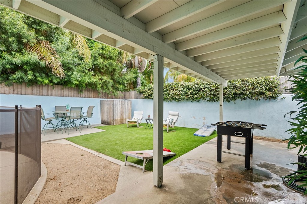 9245 Geyser Avenue Property Photo 32
