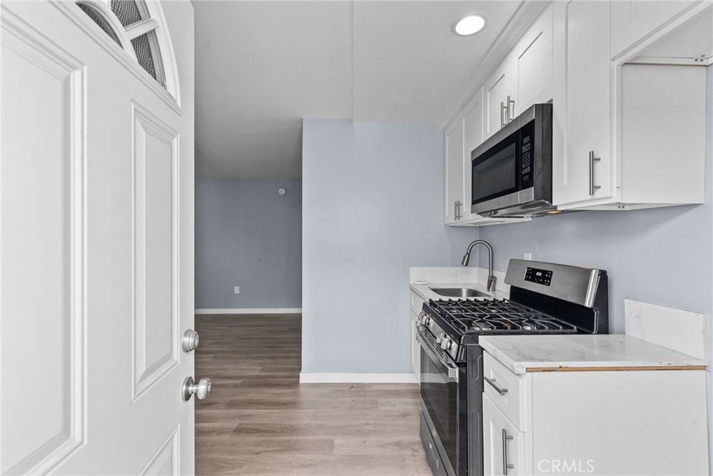 9245 Geyser Avenue Property Photo 37
