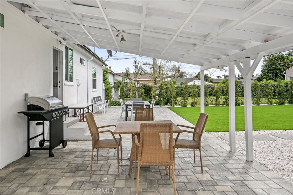 17804 Collins Street Property Photo 20