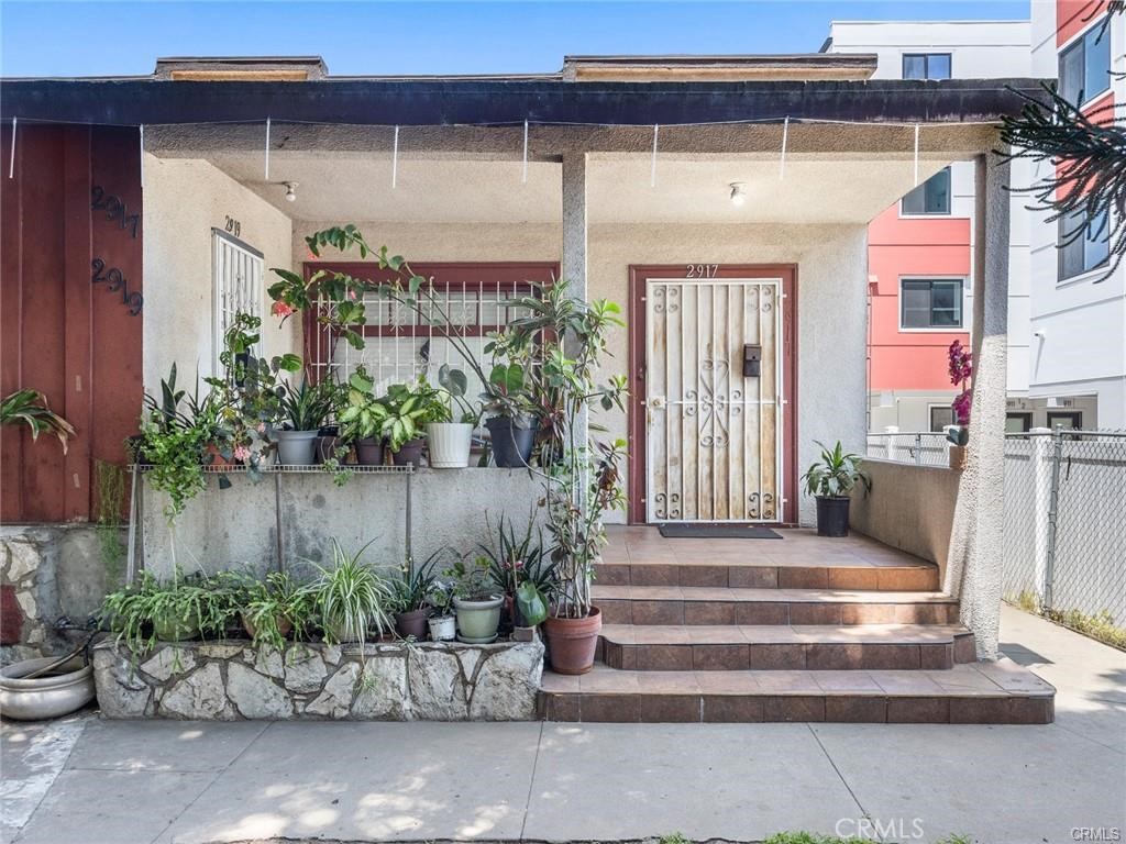 2917 Kenwood Avenue Property Photo 4