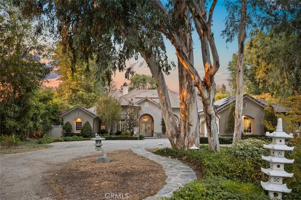 17351 Parthenia Street Property Photo