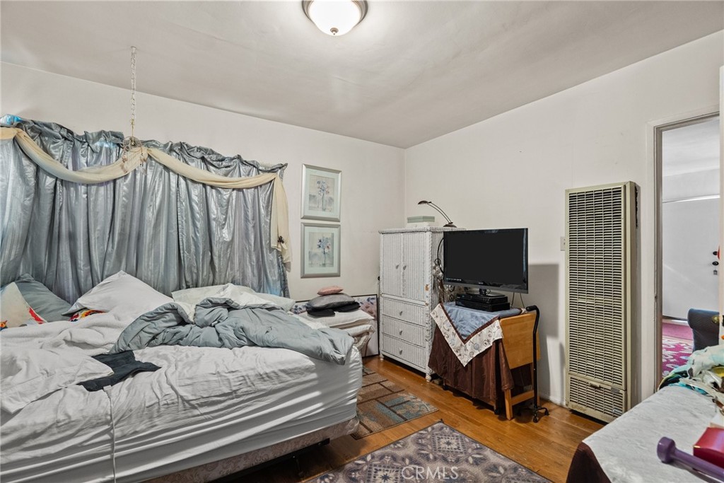 5619 Willowcrest Avenue Property Photo 34