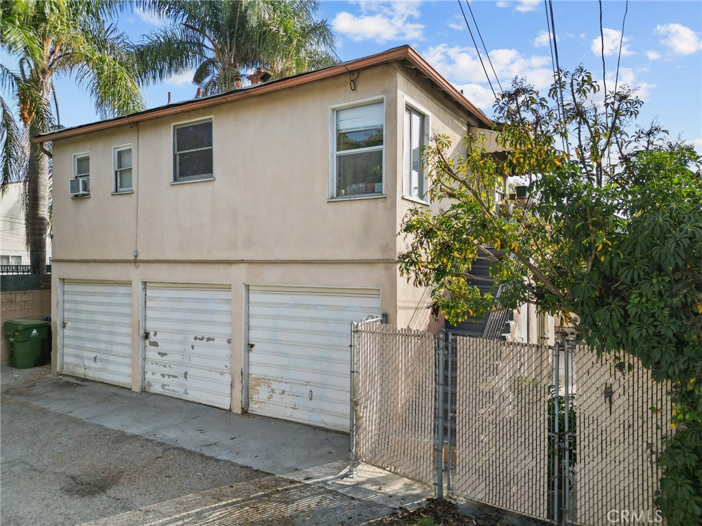 5619 Willowcrest Avenue Property Photo 54