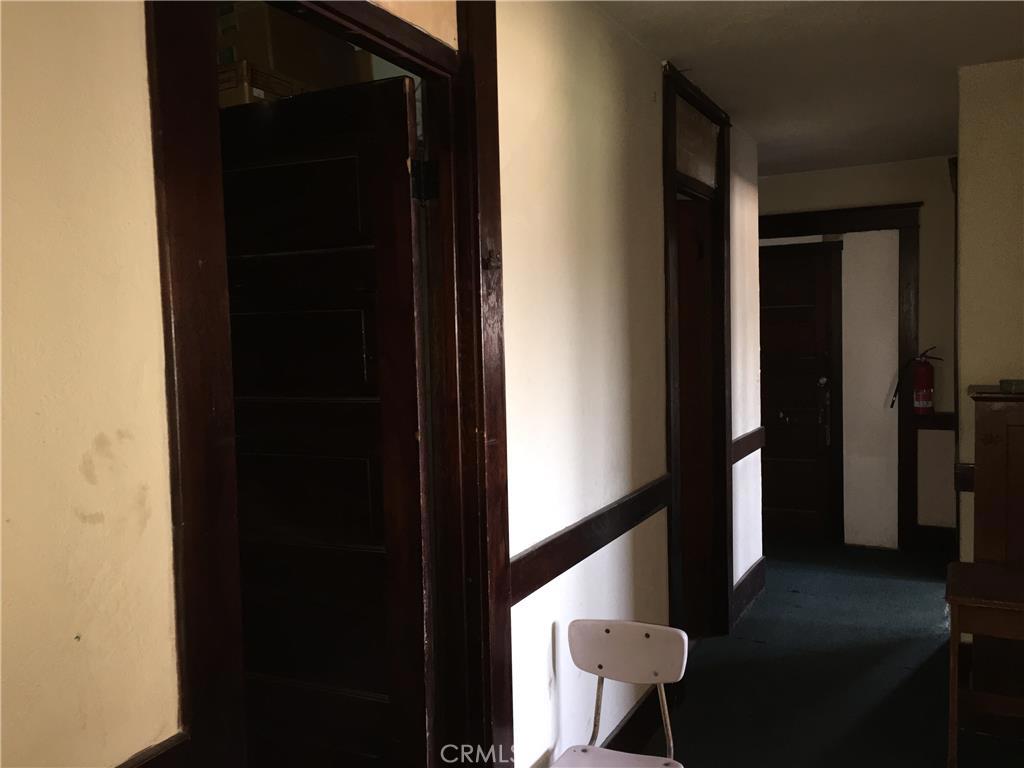 206 S Saint Louis Street Property Photo 32