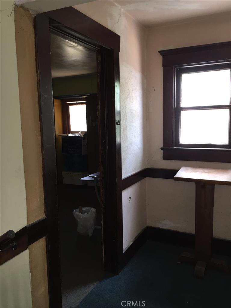 206 S Saint Louis Street Property Photo 55