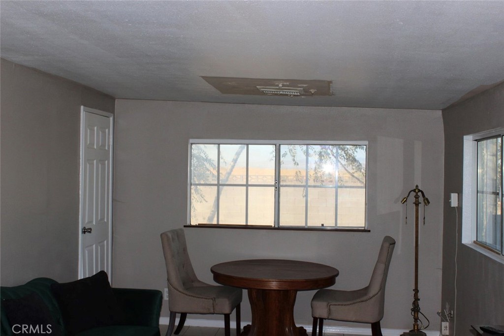 9156 W Avenue E Property Photo 7