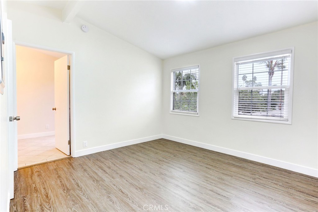 7033 Hazeltine Avenue Property Photo 10