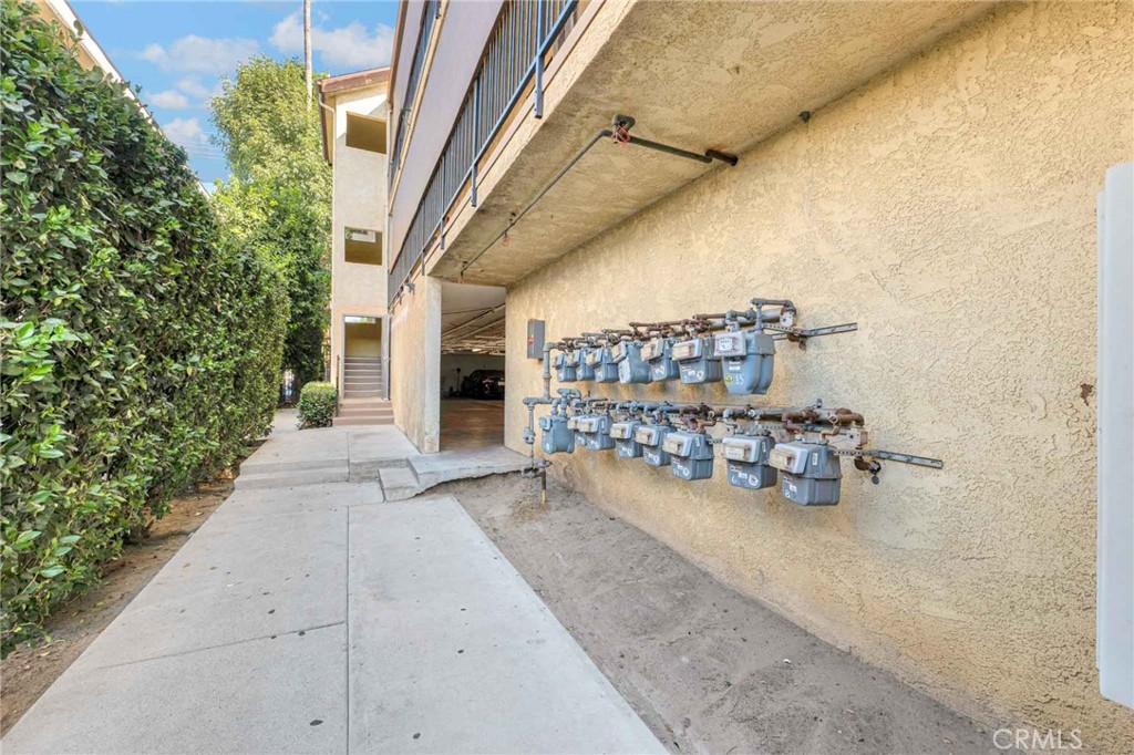 15240 Nordhoff Street Property Photo 4