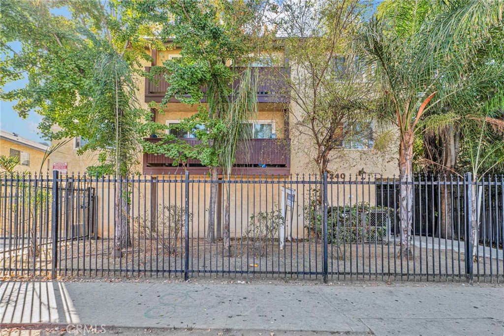 15240 Nordhoff Street Property Photo 7