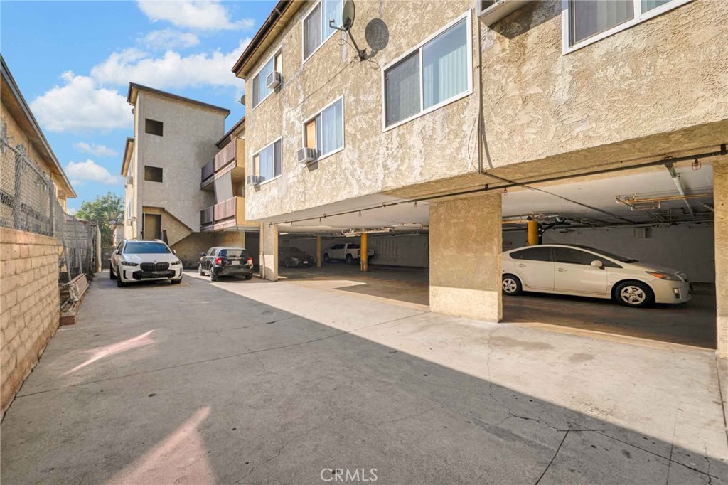 15240 Nordhoff Street Property Photo 8