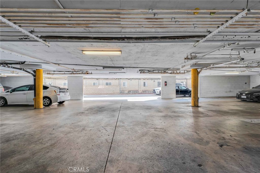 15240 Nordhoff Street Property Photo 21