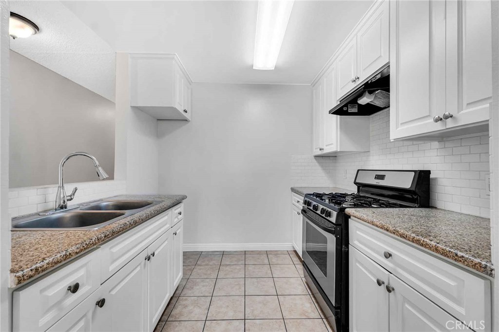 15240 Nordhoff Street Property Photo 32