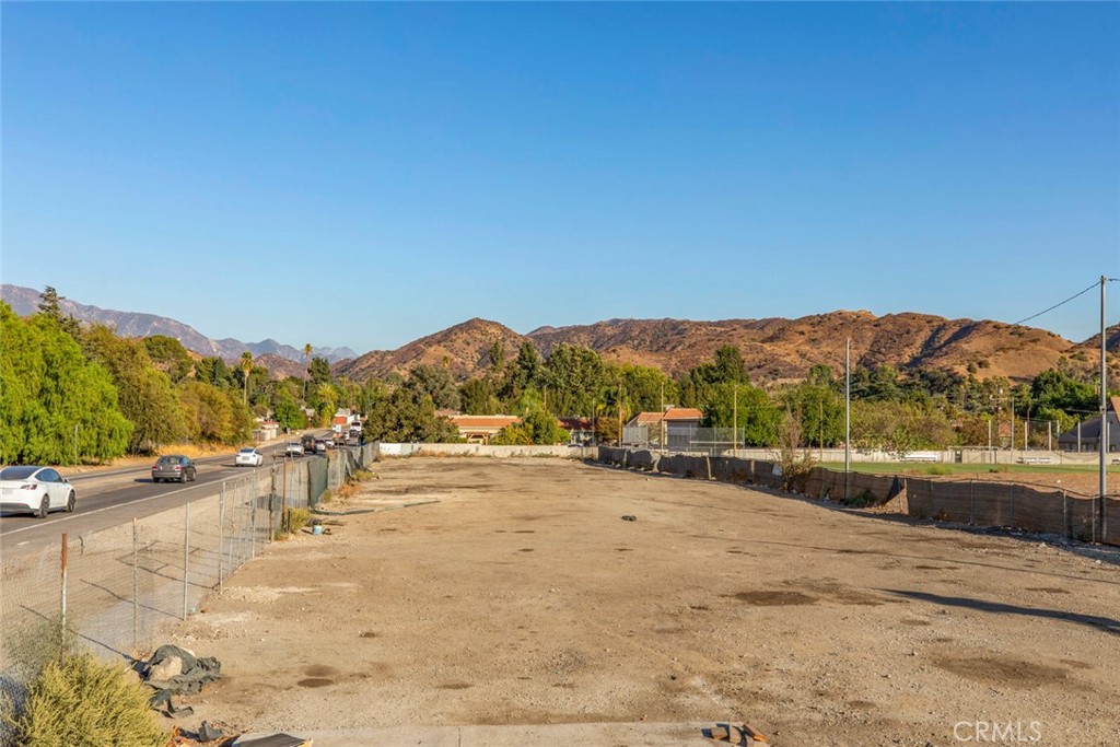 9052 Sunland Boulevard Property Photo 23