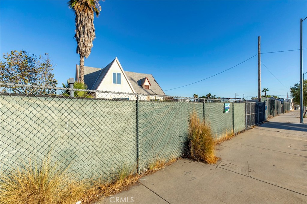 9052 Sunland Boulevard Property Photo 31