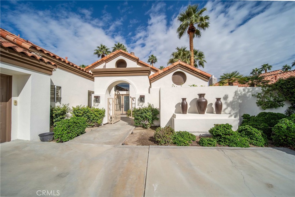 55935 Pinehurst Property Photo 3