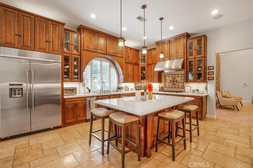 17401 Raymer Street Property Photo 16