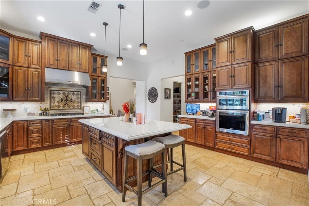 17401 Raymer Street Property Photo 17