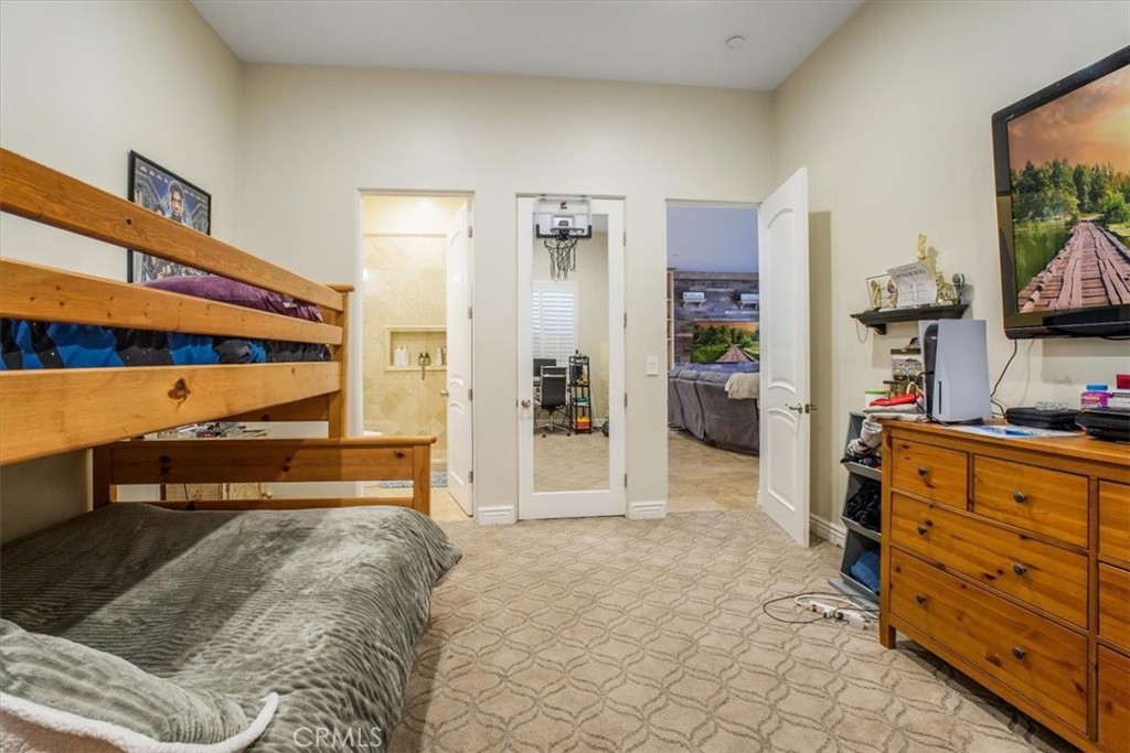 17401 Raymer Street Property Photo 25