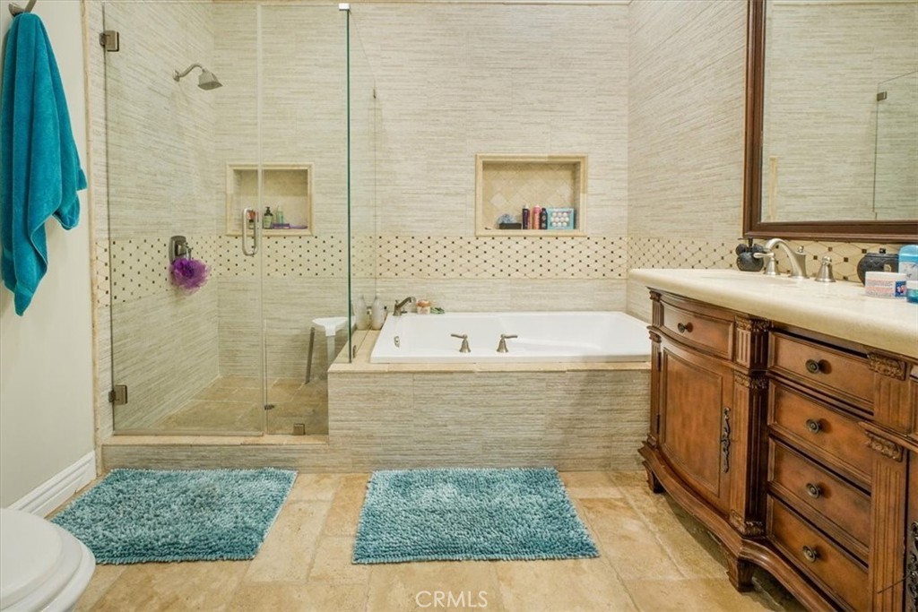 17401 Raymer Street Property Photo 30