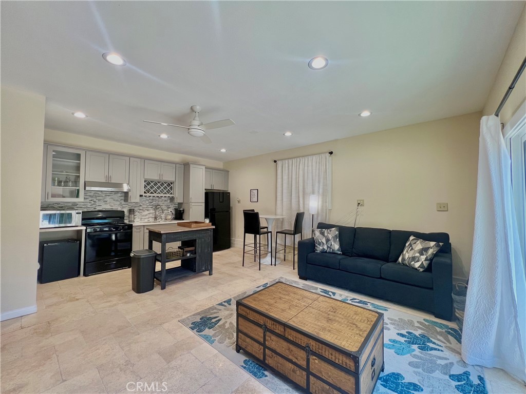 17401 Raymer Street Property Photo 41