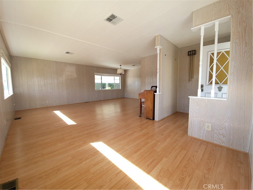 1110 Vista Grande Drive Property Photo 5
