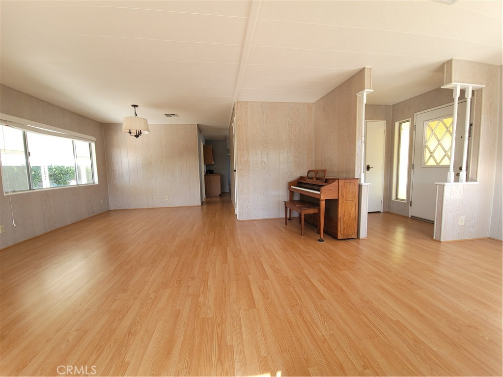 1110 Vista Grande Drive Property Photo 6
