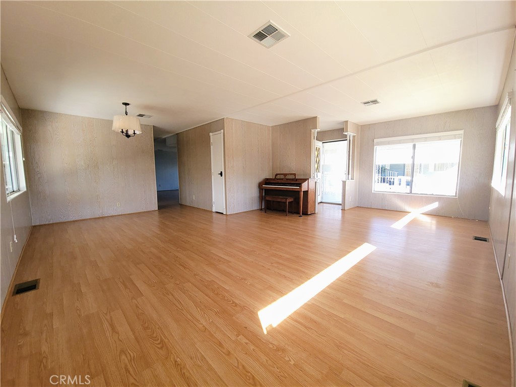 1110 Vista Grande Drive Property Photo 7
