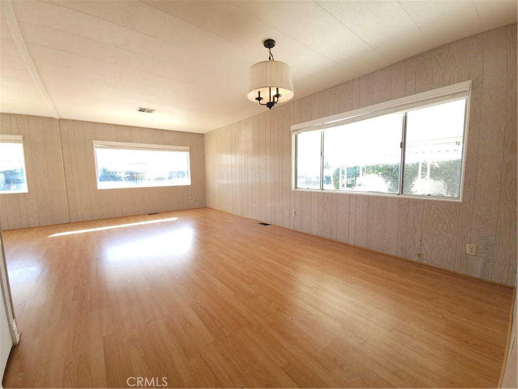 1110 Vista Grande Drive Property Photo 9