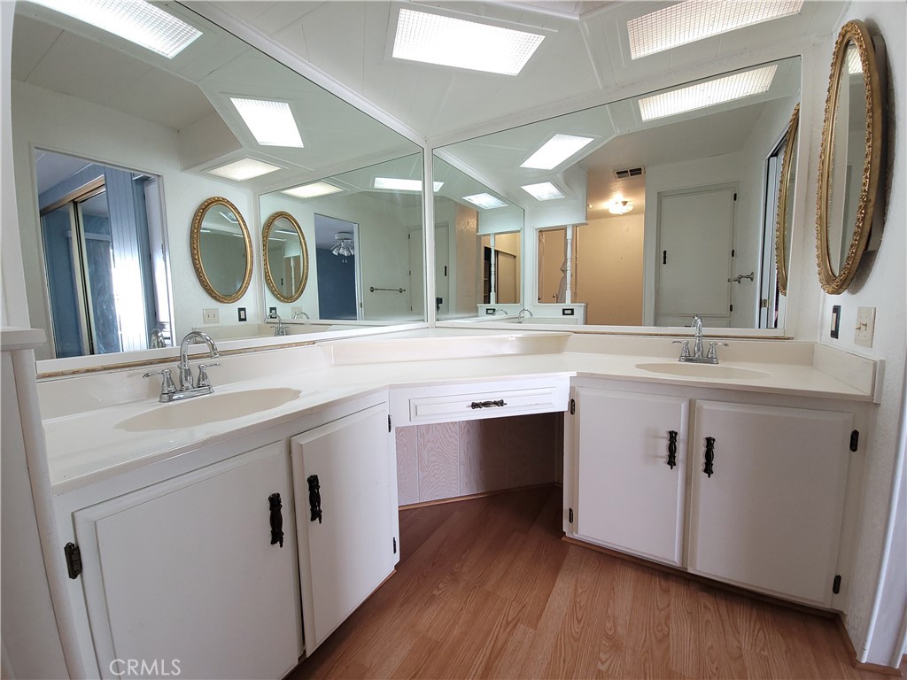 1110 Vista Grande Drive Property Photo 19