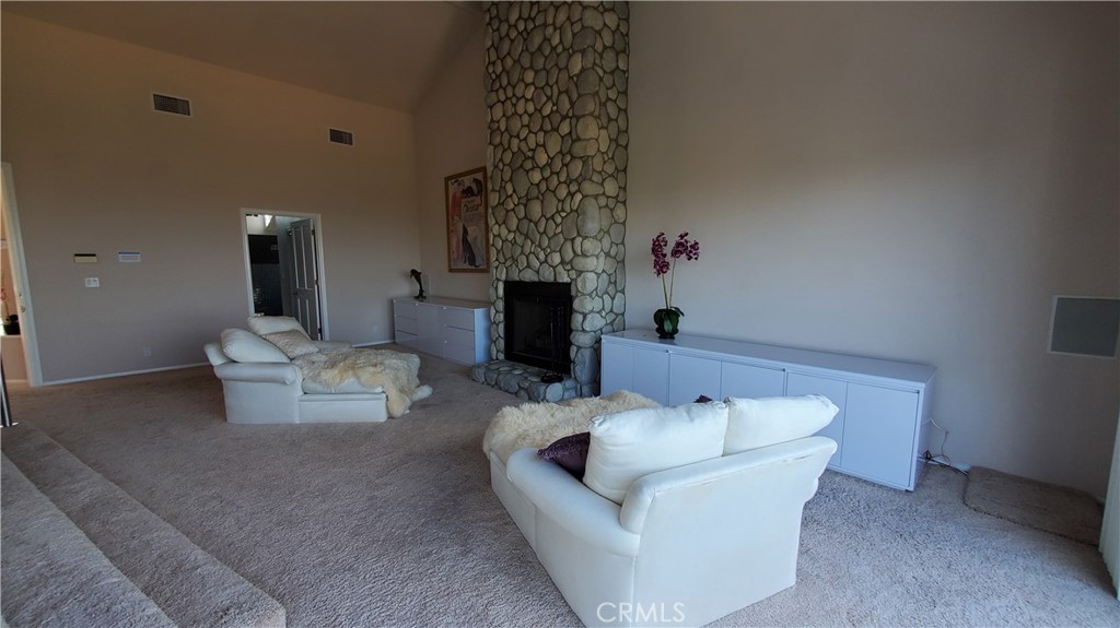 13503 Cheltenham Drive Property Photo 9