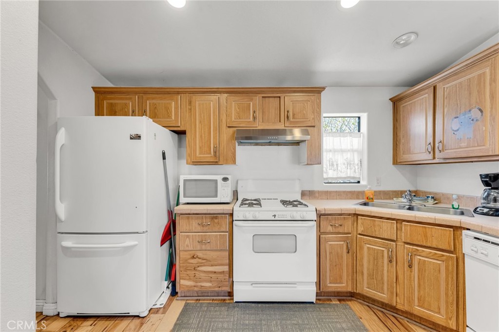 1124 W Country Club Boulevard Property Photo 11
