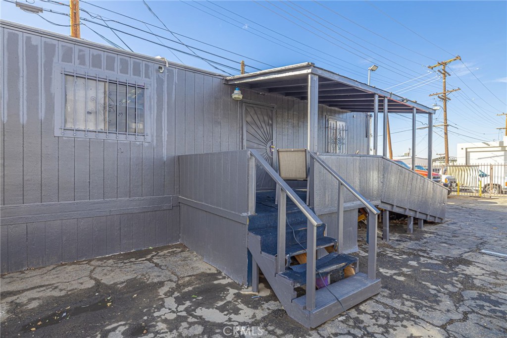 44663 Sierra Highway Property Photo 12