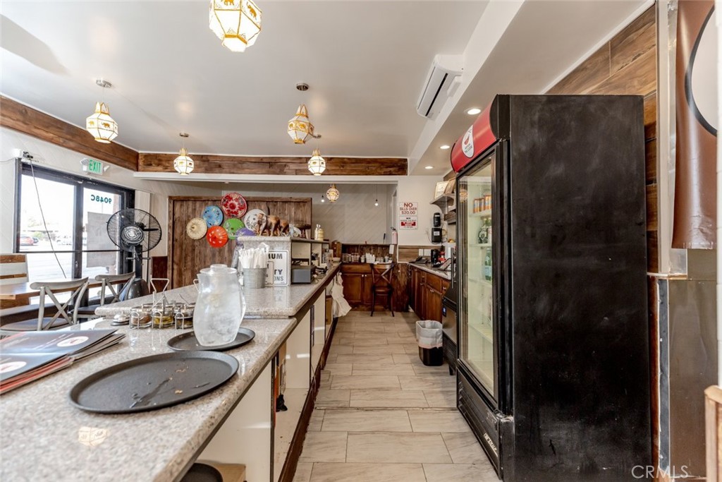 9048 Woodley Avenue C Property Photo 12