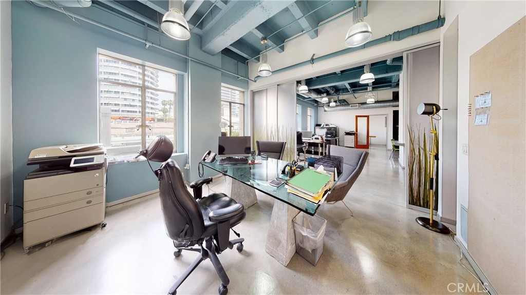 6253 Hollywood Boulevard 205 Property Photo 3