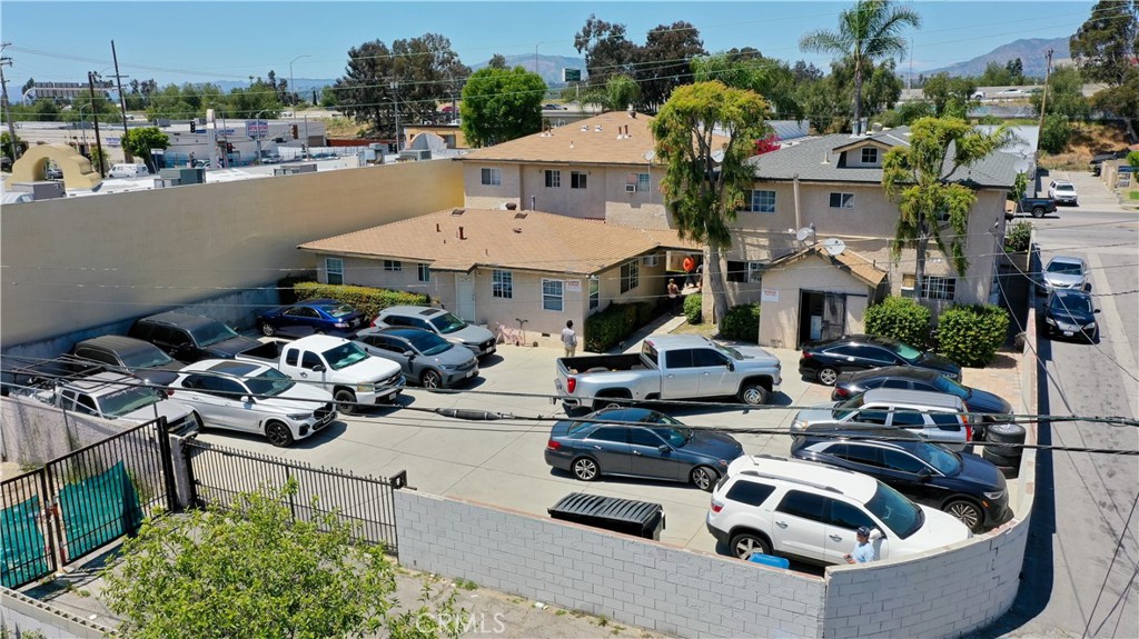 13226 Paxton Street Property Photo 3