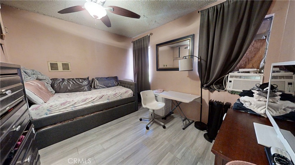13226 Paxton Street Property Photo 4