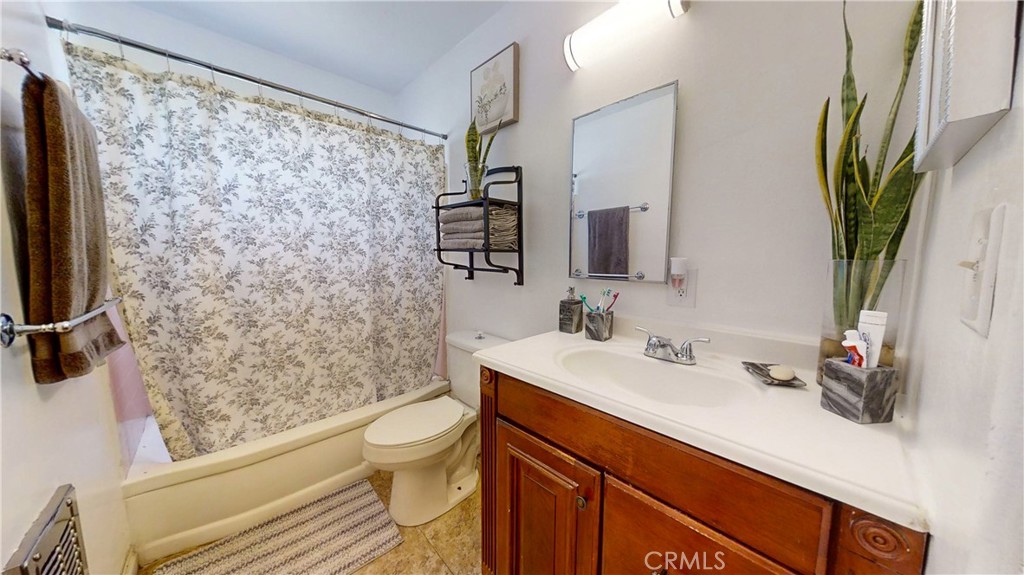 13226 Paxton Street Property Photo 20