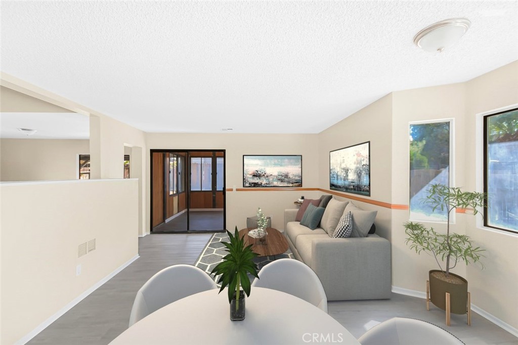 554 E Jackman Street Property Photo 5