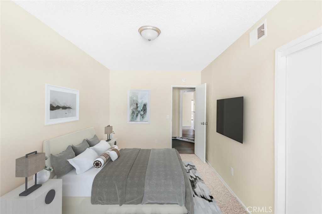 554 E Jackman Street Property Photo 8