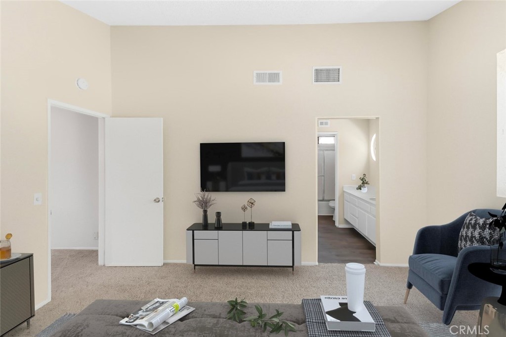 554 E Jackman Street Property Photo 12