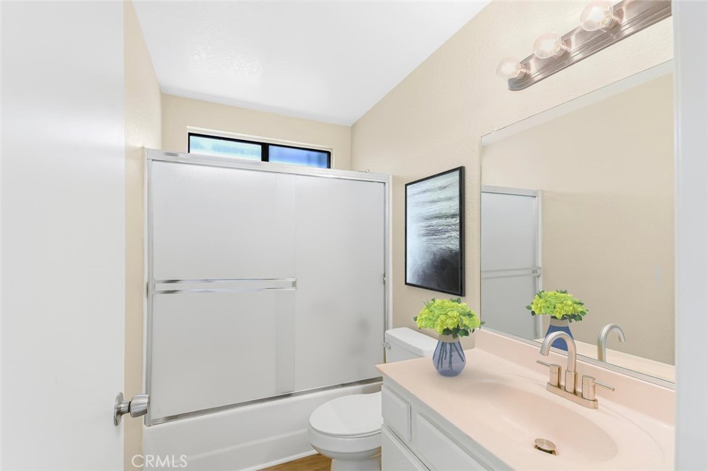 554 E Jackman Street Property Photo 20