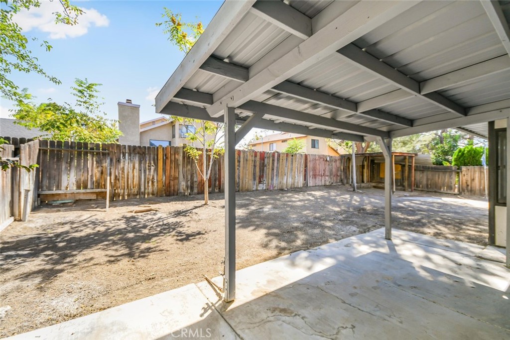 554 E Jackman Street Property Photo 23