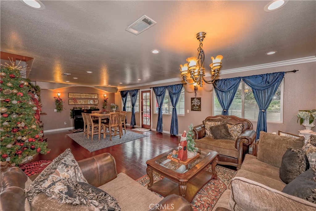 8715 Predera Court Property Photo 13