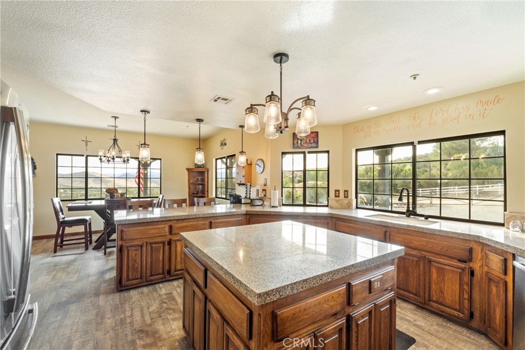 6535 Juniper Crest Road Property Photo 1