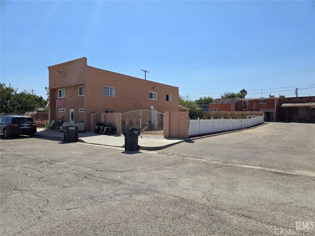333 Kern Street Property Photo