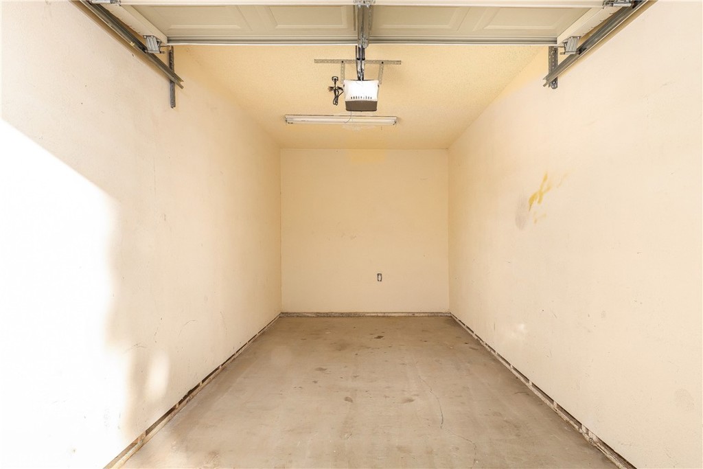 6611 California City Boulevard Property Photo 13