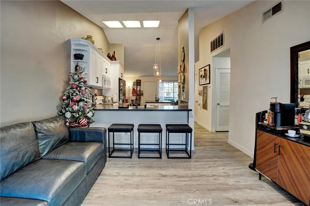 11350 Foothill Boulevard 30 Property Photo 15