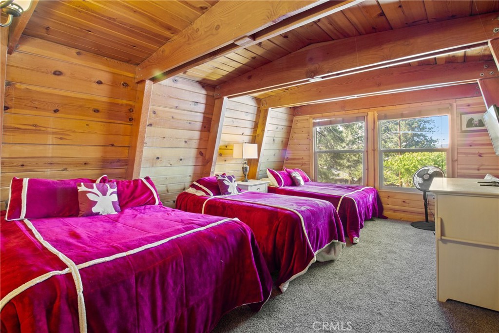 1124 Club View Drive Property Photo 13